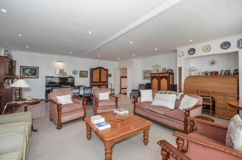 6 Bedroom Property for Sale in Welgemoed Western Cape